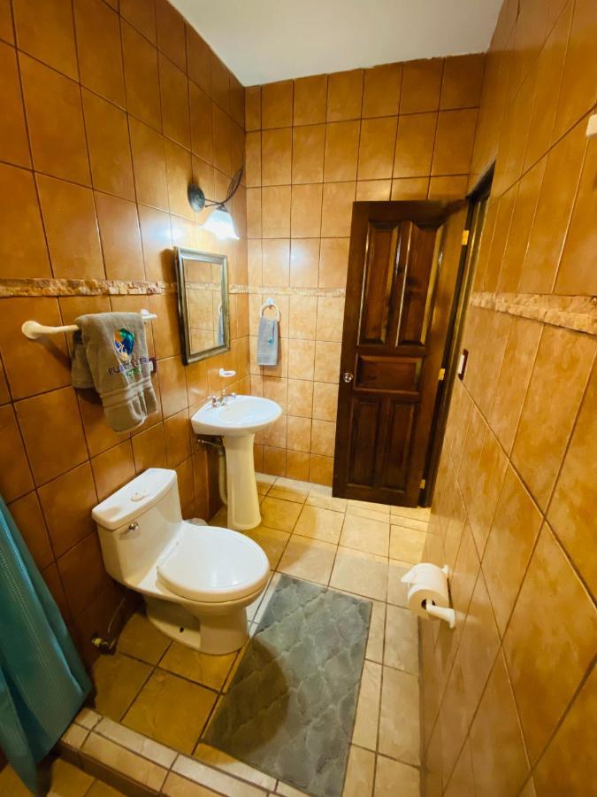 Hotel Puerto Libre Пуерто Бариос Екстериор снимка