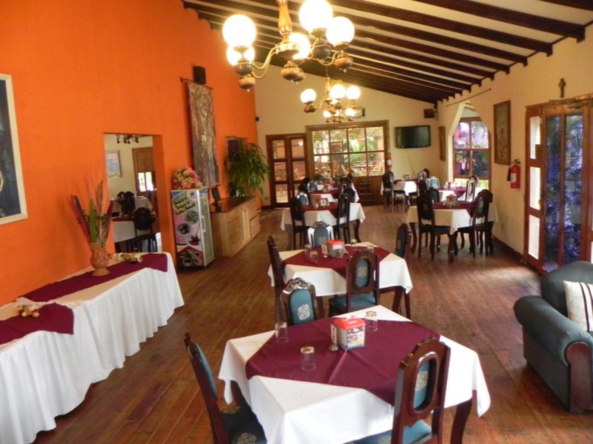 Hotel Puerto Libre Пуерто Бариос Екстериор снимка